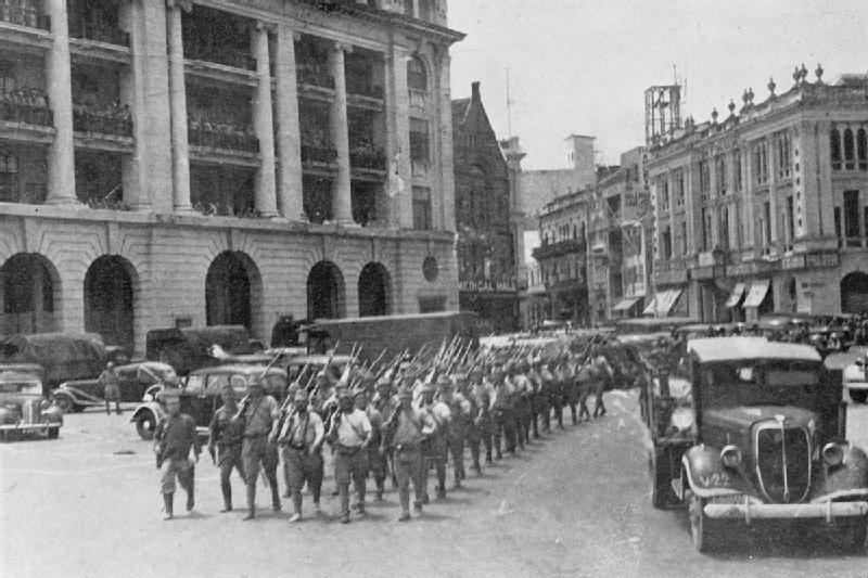 japanisch soldaten marschieren singapur 1942
