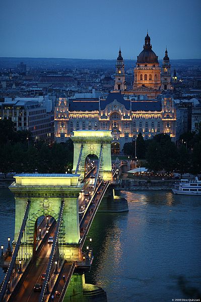 Budapest Chain Bridge Ungarn