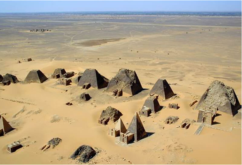 sudan meroe pyramids 2001